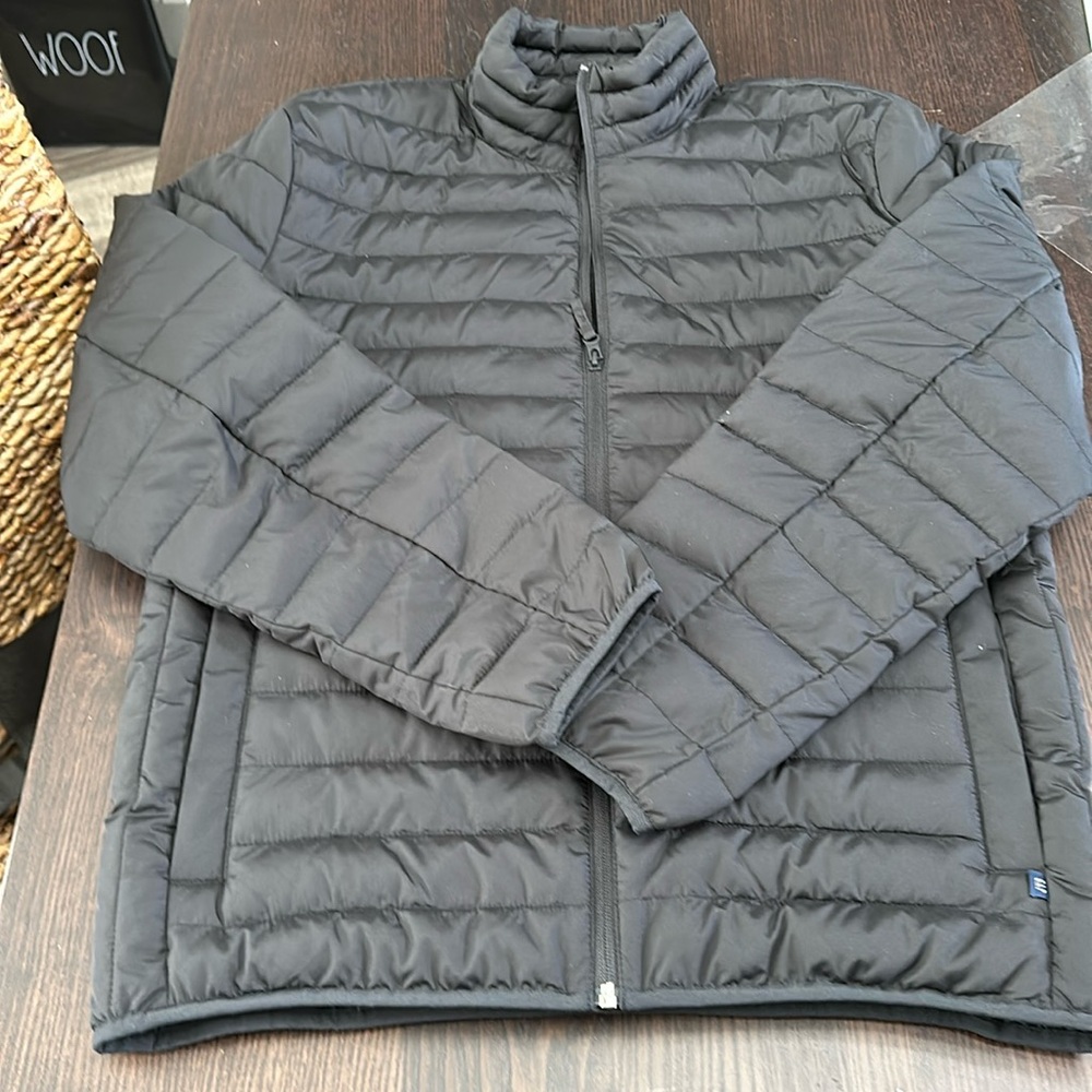 Black light puffer jacket